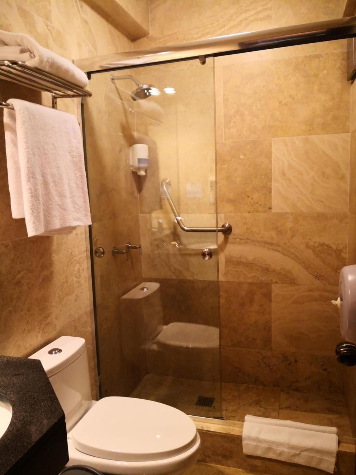 Lomas Hotel 3*
